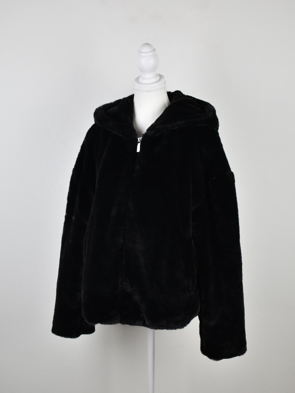 Zara Felljacke mit Kapuze Gr.M, neuwertig - 2ND STORY