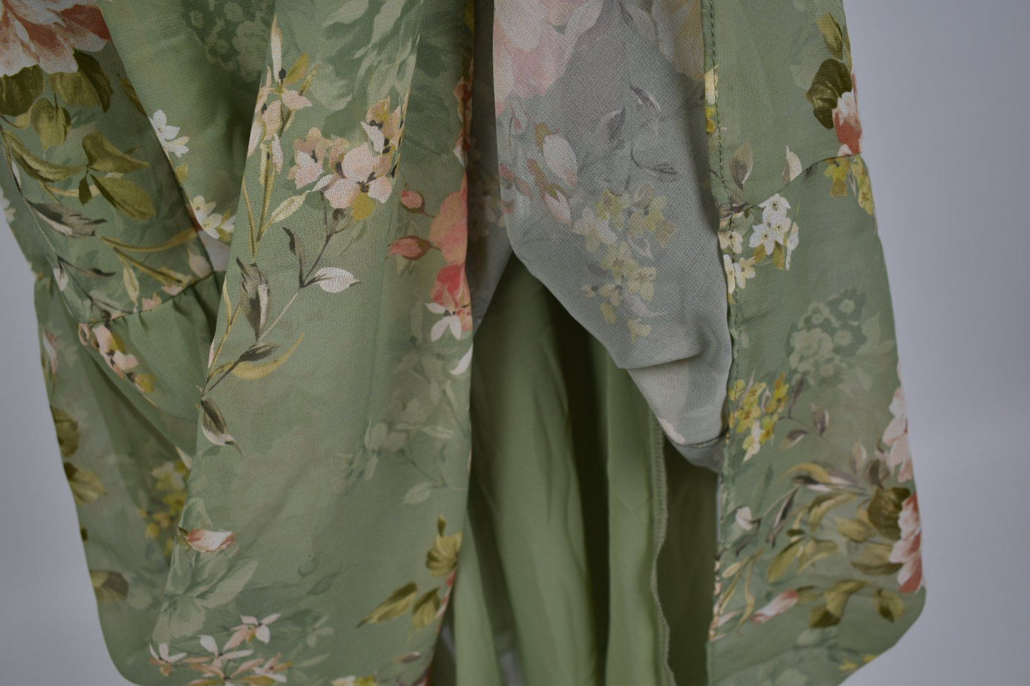 Zara Kleid, Gr.L