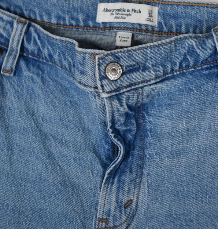 Abercrombie & Fitch Curve Love Jeans Gr.34, '90s straight - 2ND STORY