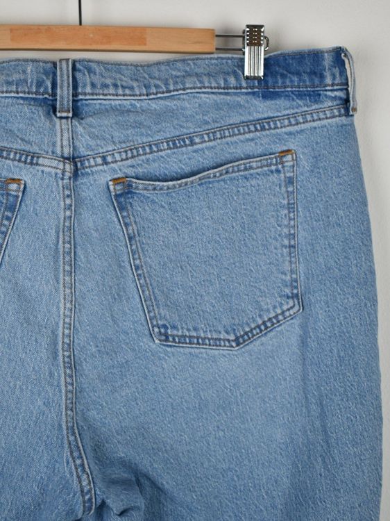 Abercrombie & Fitch Curve Love Jeans Gr.34, '90s straight - 2ND STORY