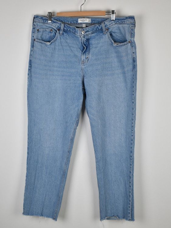 Abercrombie & Fitch Curve Love Jeans Gr.34, '90s straight - 2ND STORY