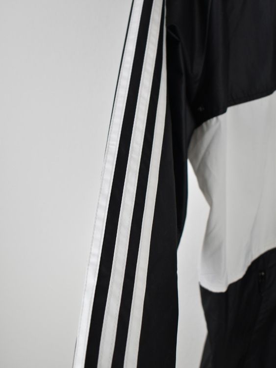 Adidas Windjacke Gr.M, neuwertig - 2ND STORY