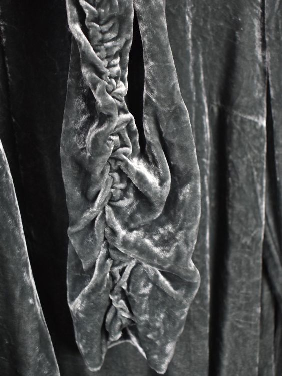 COS Kleid, Samtoptik, Gr.34, Viskose & Seide - Kleid - 2ND STORY