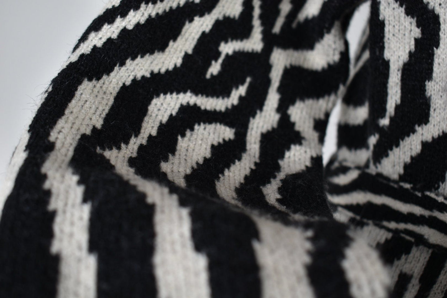 Guess Strickjacke Gr.L neuwertig - 2ND STORY