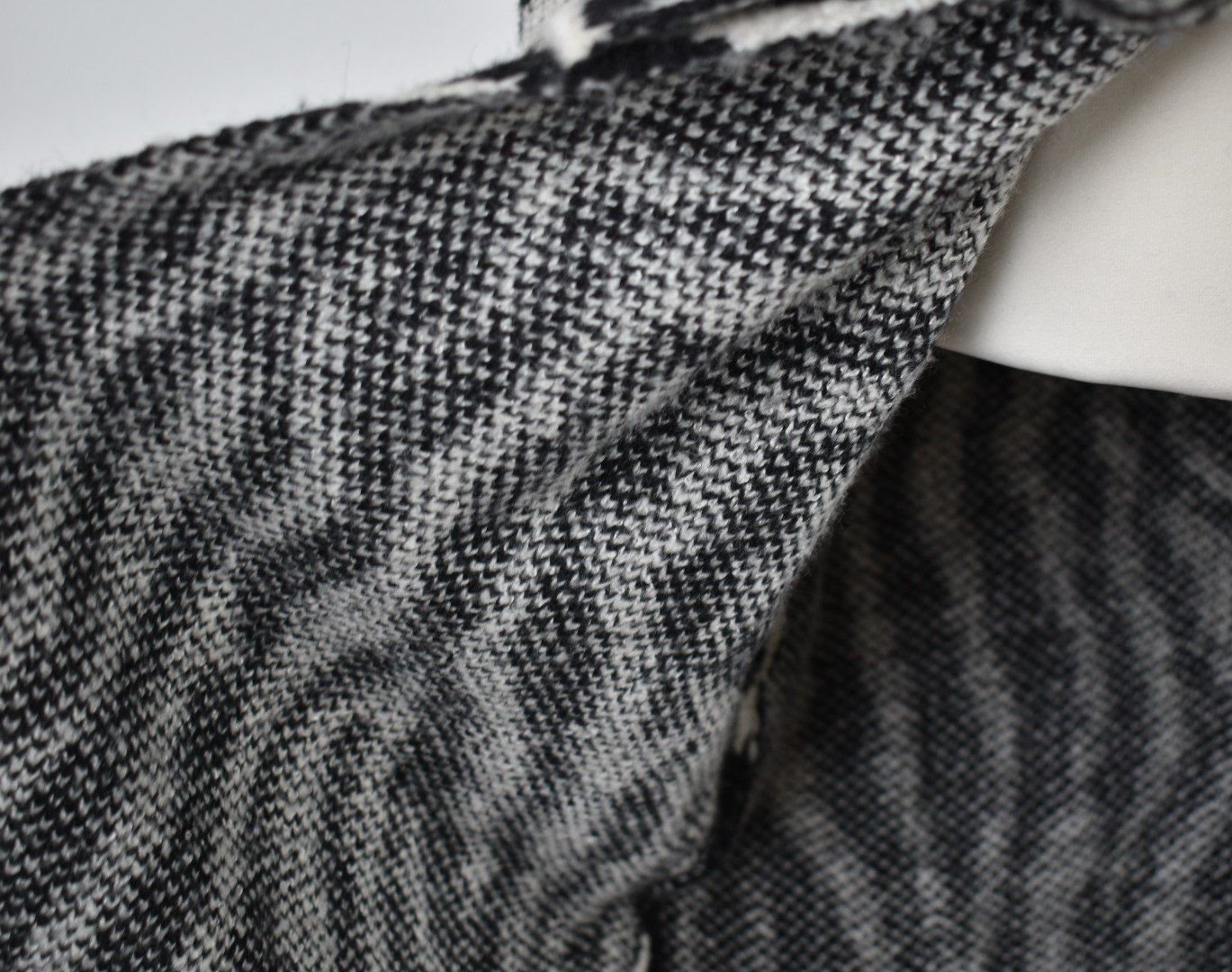 Guess Strickjacke Gr.L neuwertig - 2ND STORY