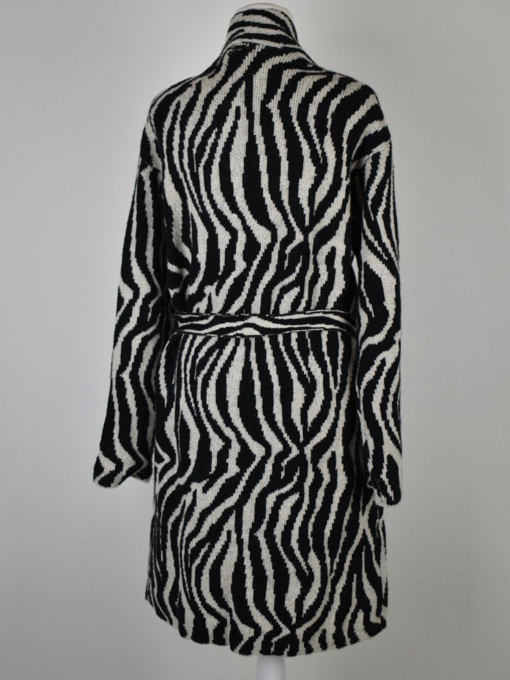 Guess Strickjacke Gr.L neuwertig - 2ND STORY