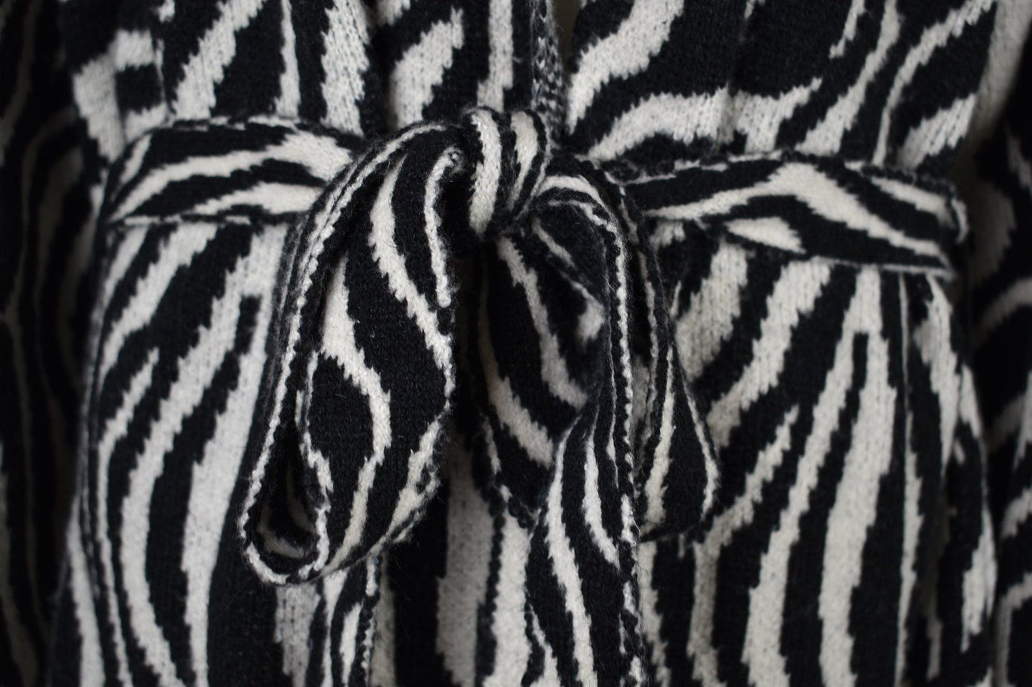 Guess Strickjacke Gr.L neuwertig - 2ND STORY