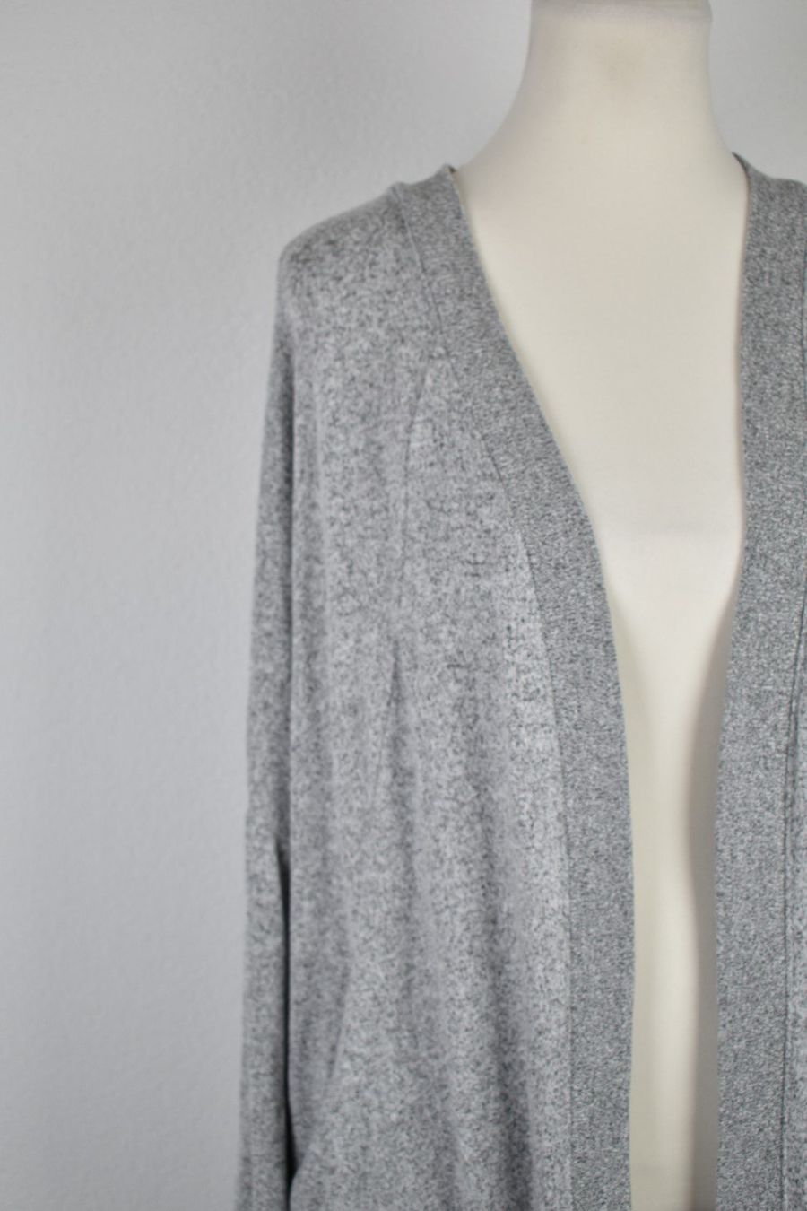 H&M Strickjacke Gr.XL 79% Viskose - 2ND STORY