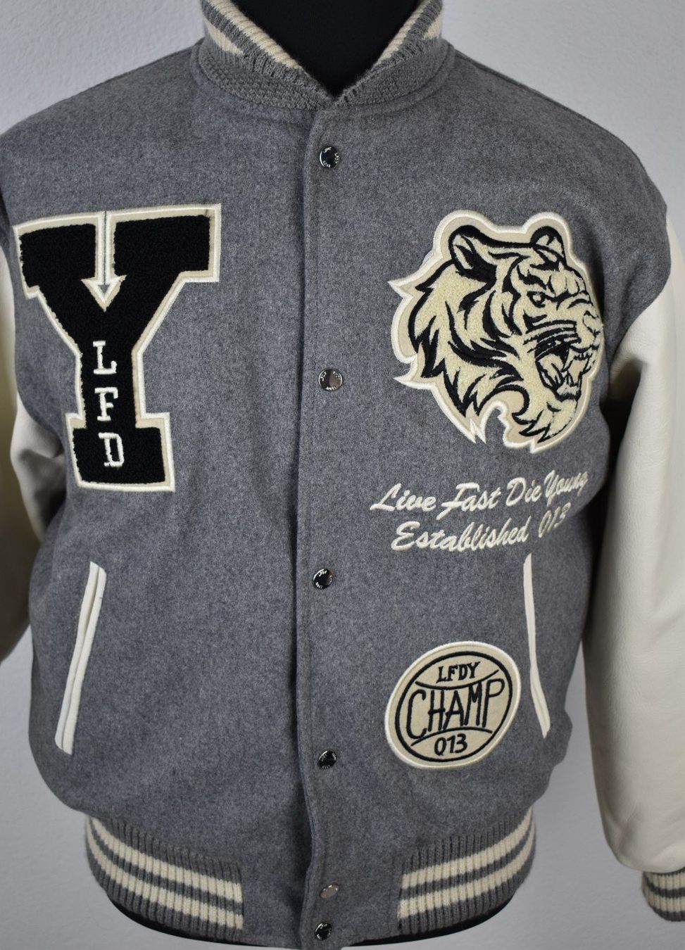 LFDY Jacke Gr.S - 2ND STORY