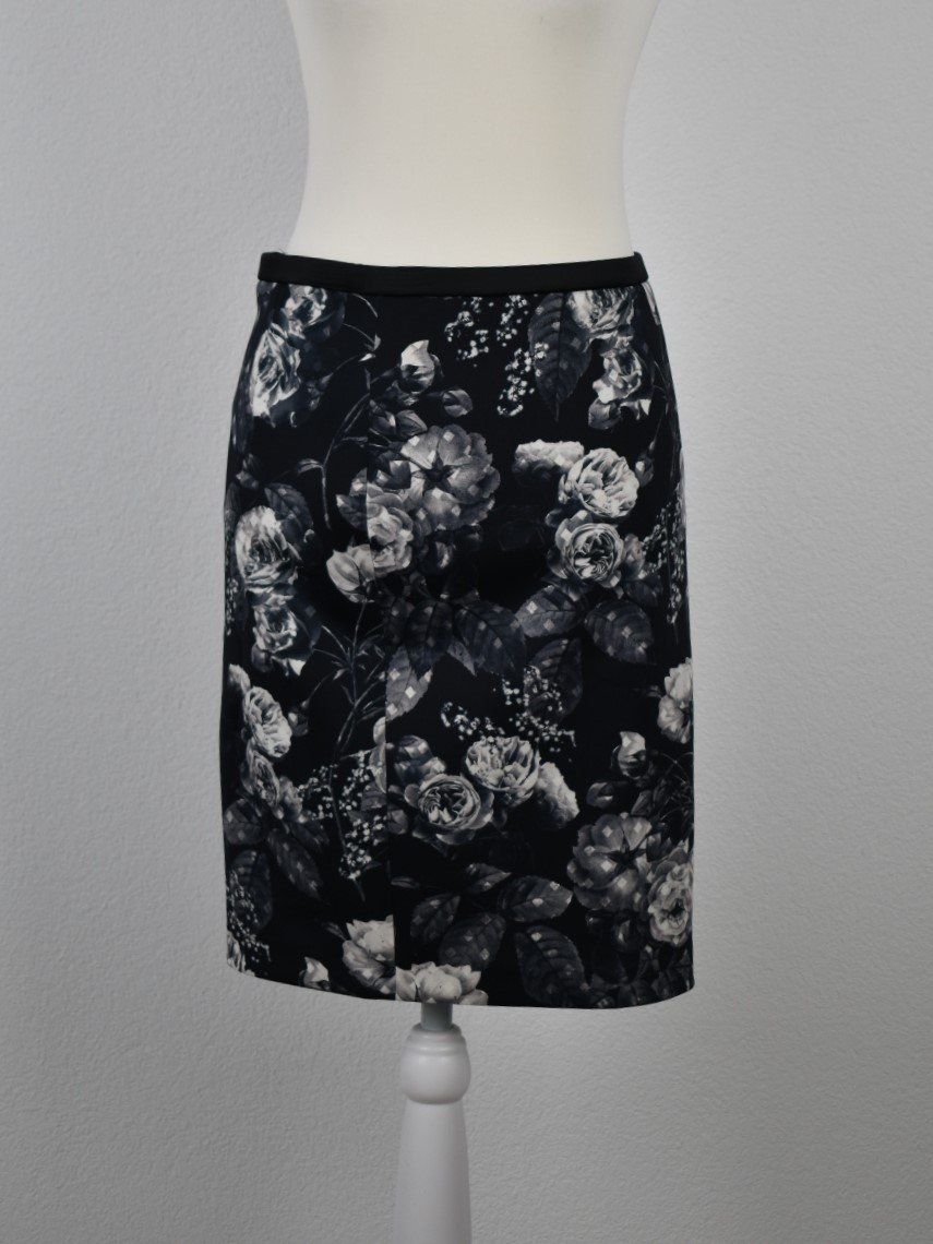 Marc Cain Rock Gr.36 (N2) - 2ND STORY