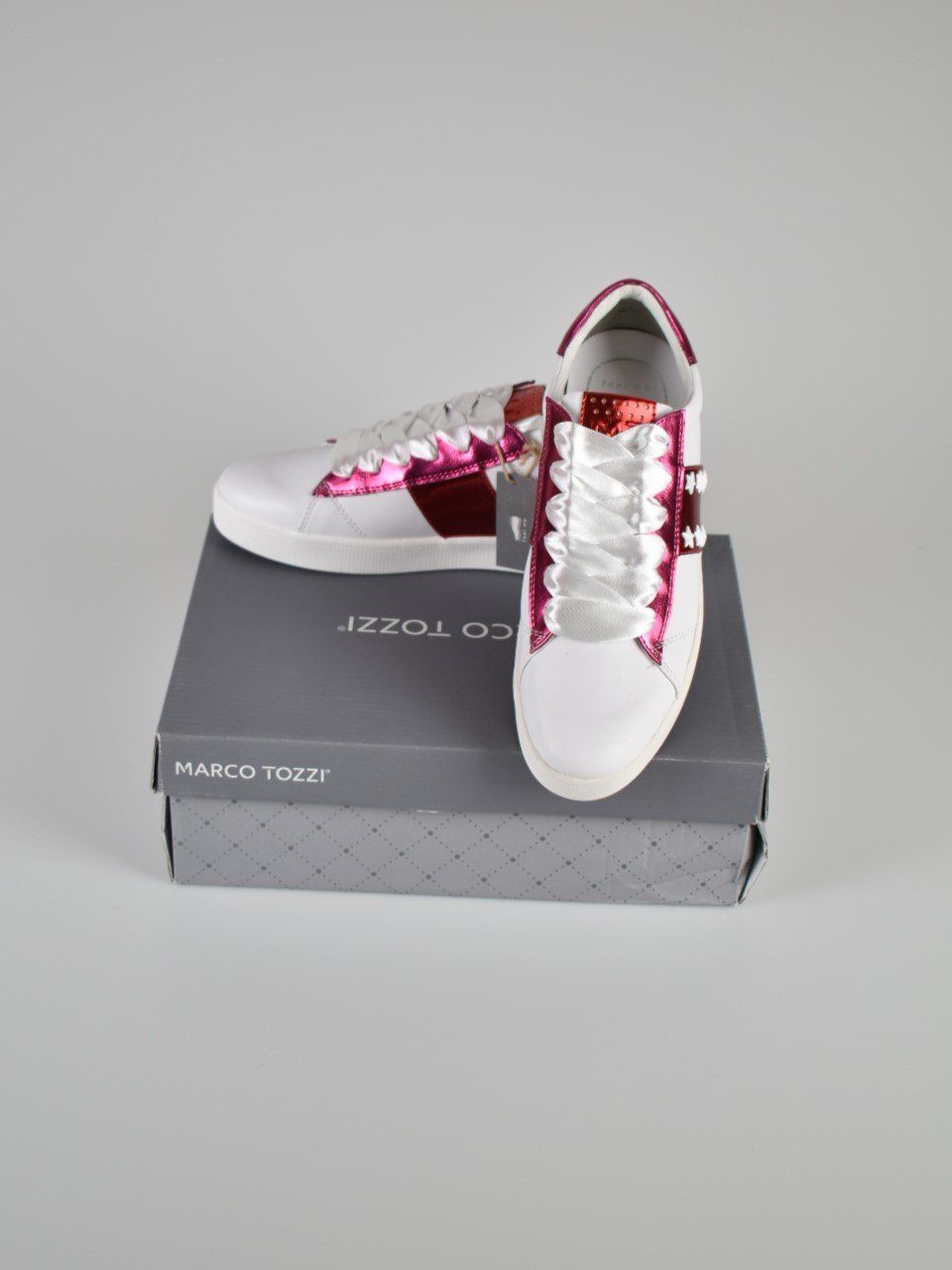 Marco Tozzi Sneaker Gr.39, ungetragen - 2ND STORY