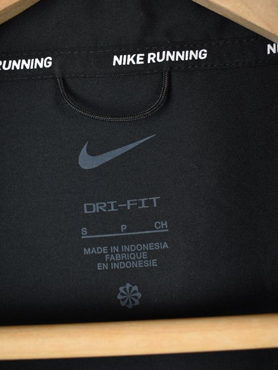 Nike Swoosh Run Laufjacke Gr.S