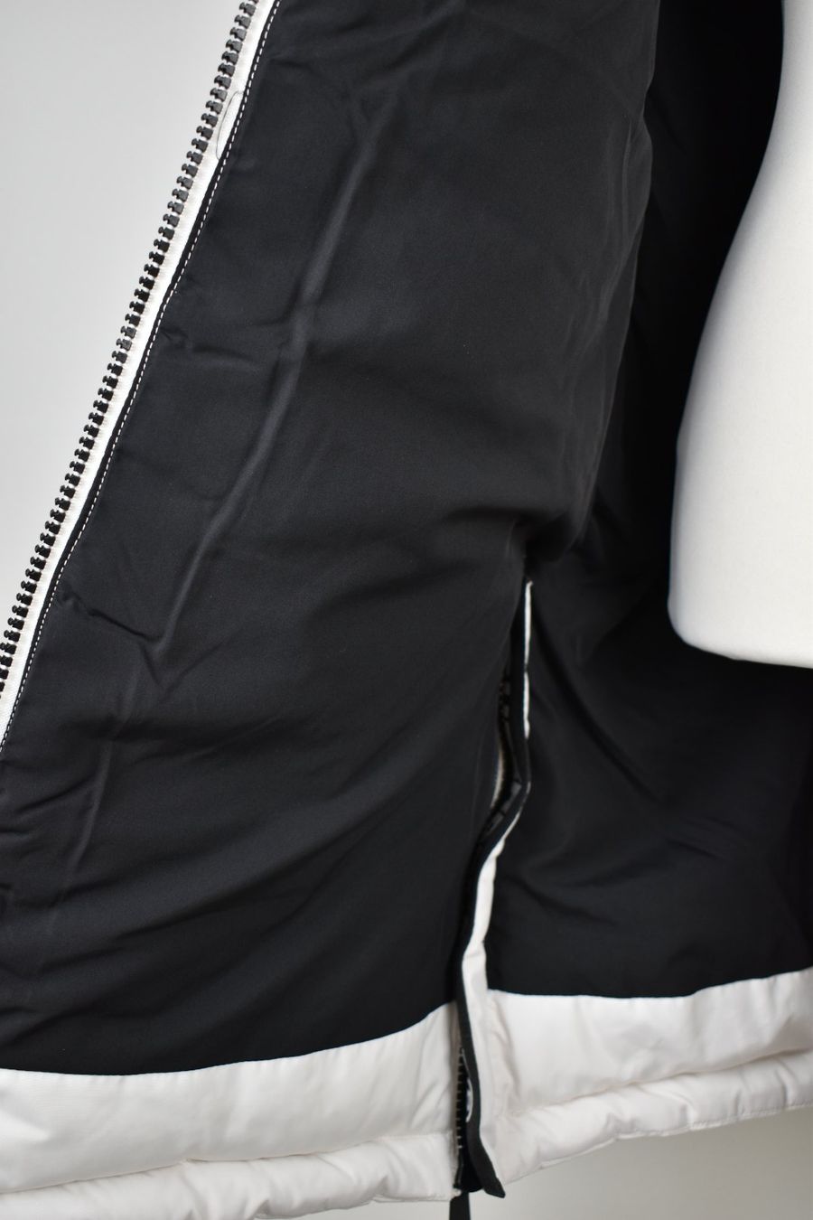Superdry Sport "Ion" Wintermantel Gr.40 neuwertig