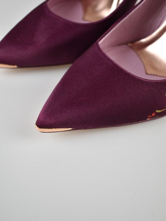 Ted Baker High Heels / Pumps Gr.38, Satinoptik, neuwertig - 2ND STORY