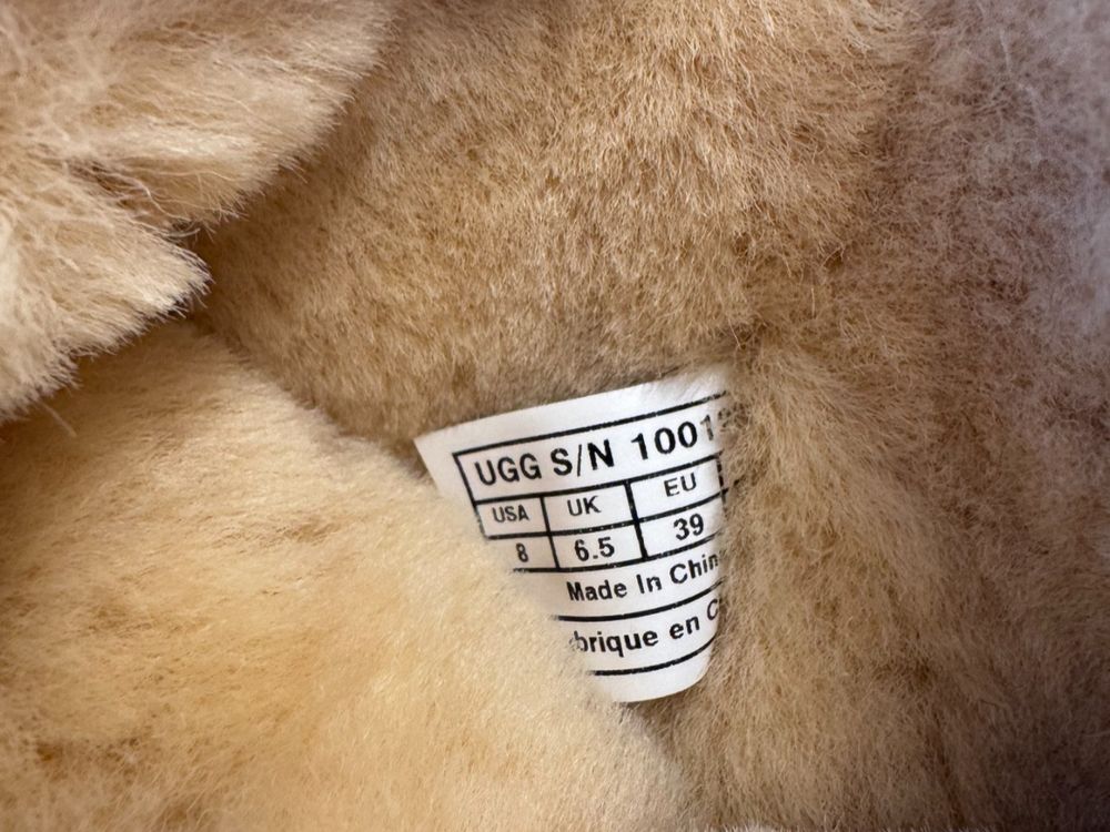 Ugg Boots Short Dylan Gr.39, ungetragen - 2ND STORY