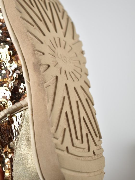 Ugg Classic Short Sequin Boots Gr.39, gold/Pailletten - 2ND STORY
