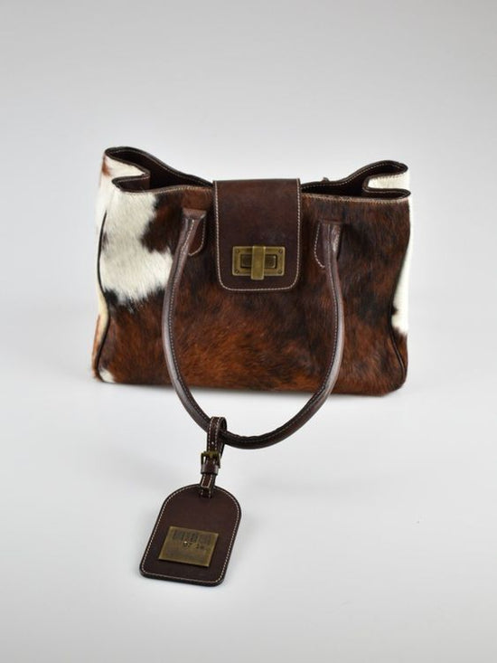 07 14 Schultertasche mit Fell