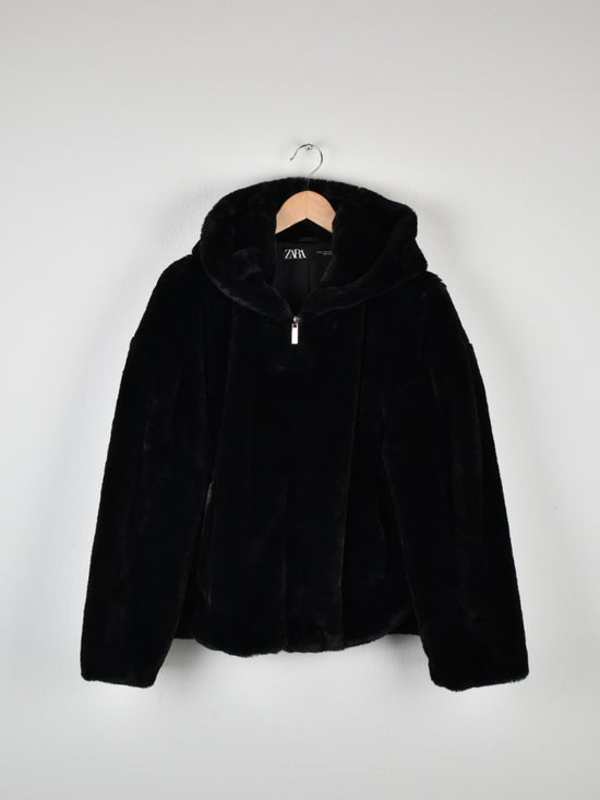 Zara Felljacke mit Kapuze Gr.M, neuwertig - 2ND STORY