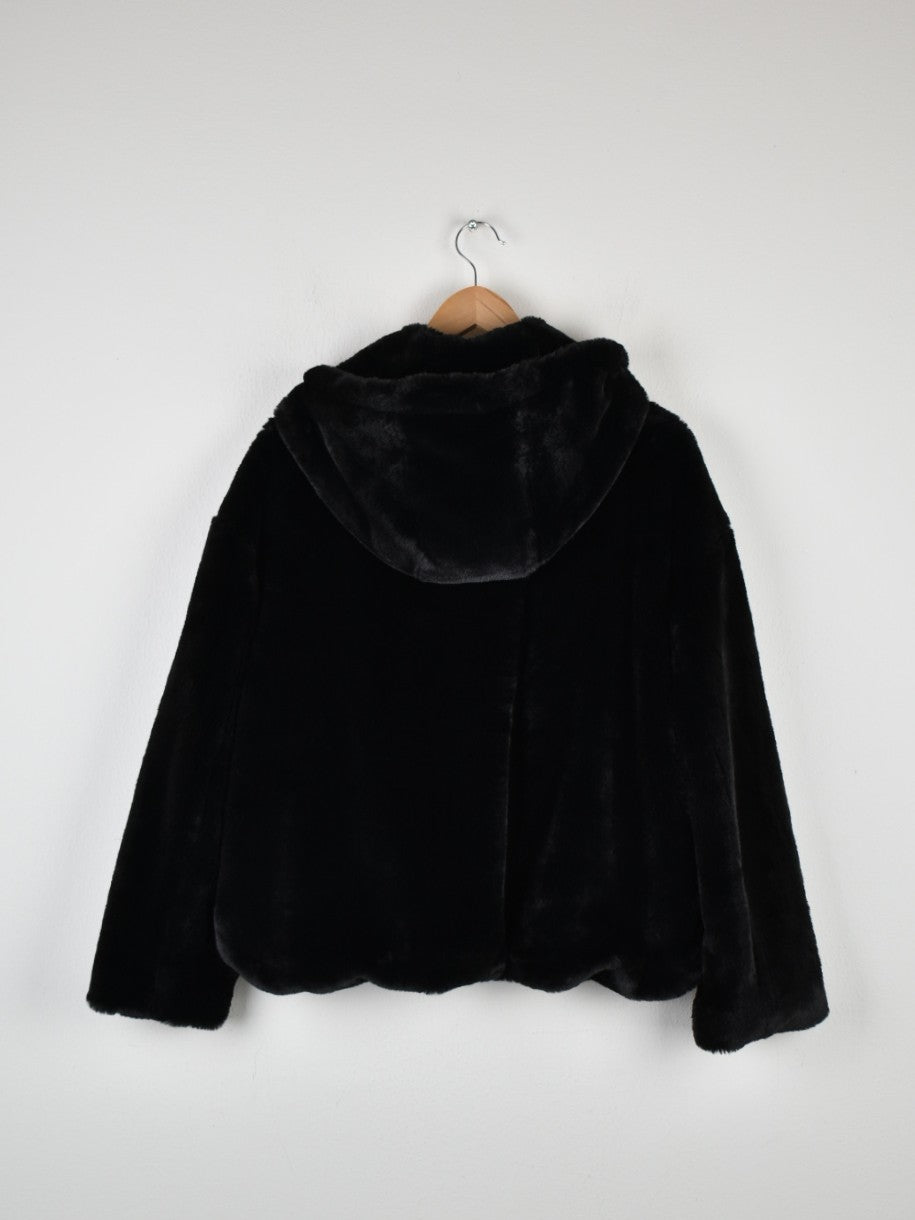 Zara Felljacke mit Kapuze Gr.M, neuwertig - 2ND STORY