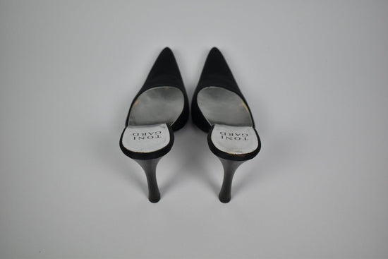 Toni Gard Pumps