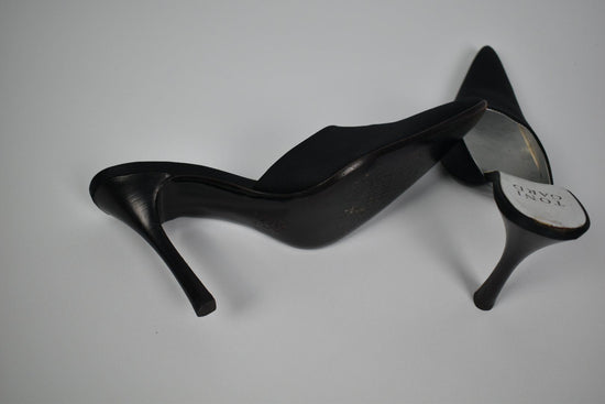 Toni Gard Pumps