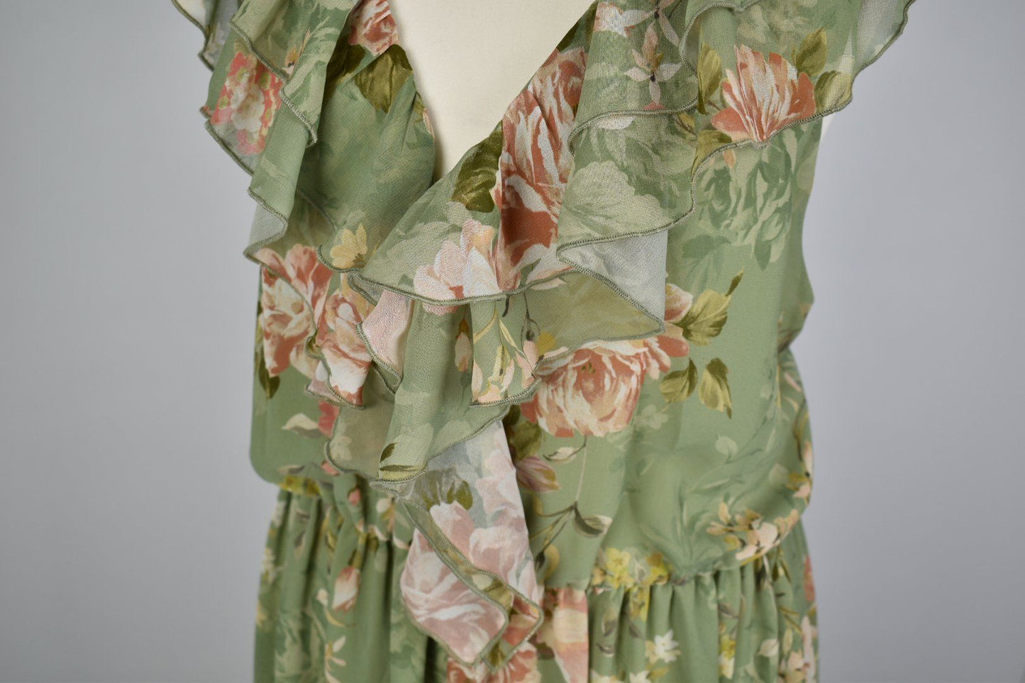 Zara Kleid, Gr.L
