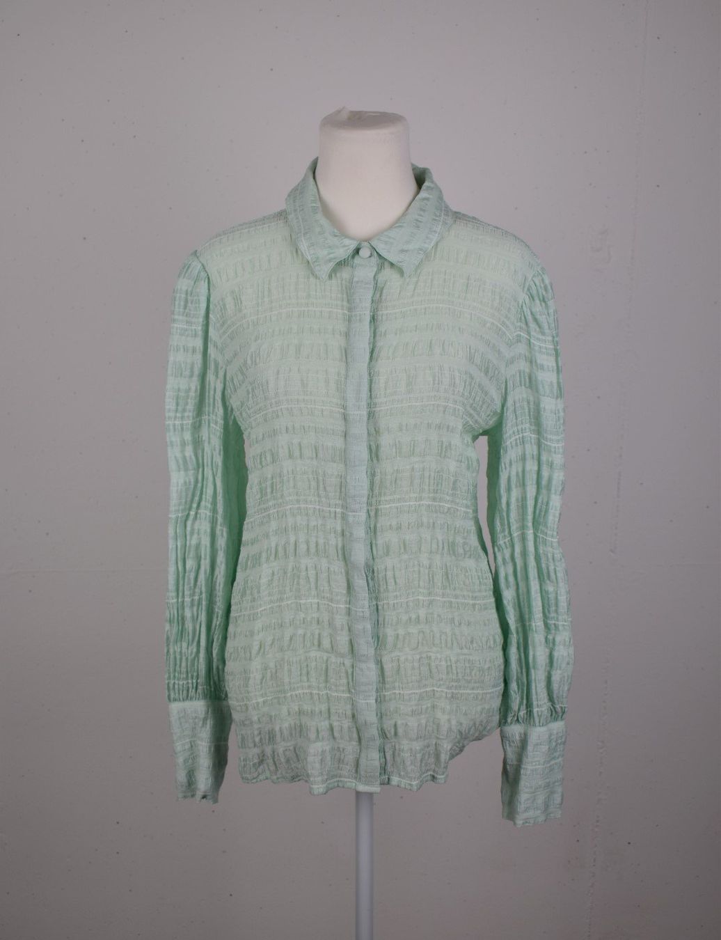 Guess Bluse, Krepp Optik Gr.L ungetragen