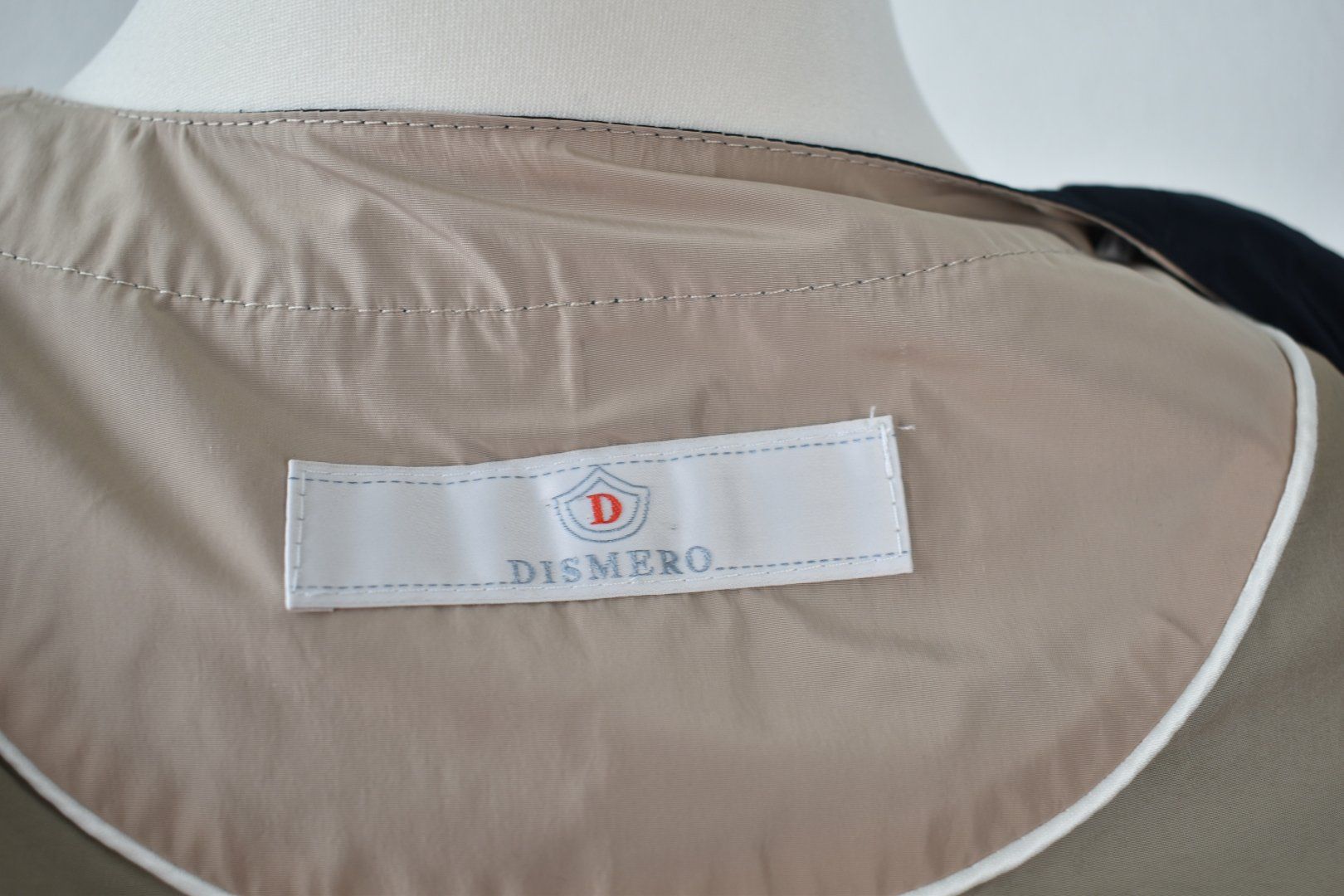 Dismero leichte Jacke Gr.S neuwertig