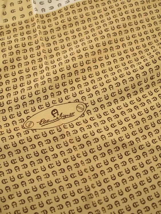 Aigner Foulard 100% Seide - 2ND STORY
