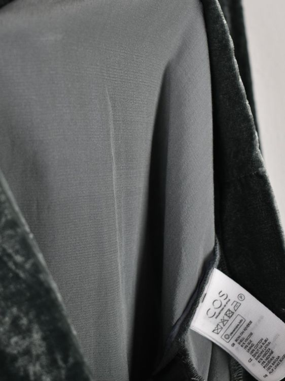 COS Kleid, Samtoptik, Gr.34, Viskose & Seide - Kleid - 2ND STORY