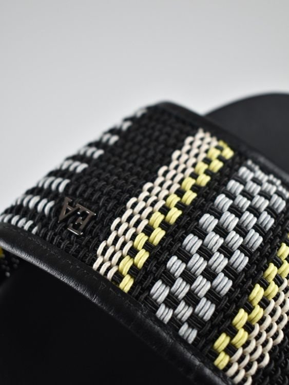 Emporio Armani Sandalen, Flechtoptik, Gr.37.5, ungetragen - Sandalen - 2ND STORY