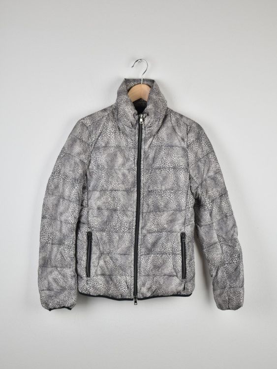 Marc Cain leichte Daunenjacke Gr.36 (N2)