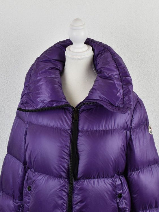 Moncler Bandama Daunenjacke, lila, Gr.4 (40/42), neuwertig - Jacke - 2ND STORY