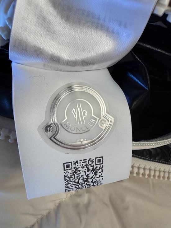 Moncler "Dubois" Daunenjacke, offwhite, Gr.2 (48/M) - 2ND STORY