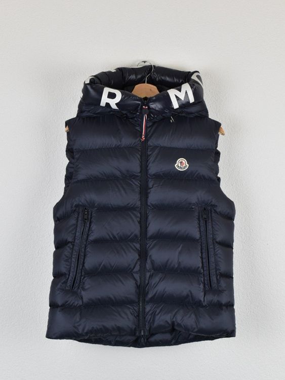 Moncler Montreuil Hooded Logo Daunen Gilet, Gr.S, neuwertig - Gilet - 2ND STORY