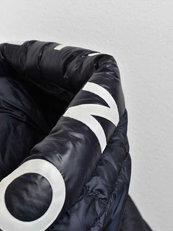 Moncler Montreuil Hooded Logo Daunen Gilet, Gr.S, neuwertig - Gilet - 2ND STORY