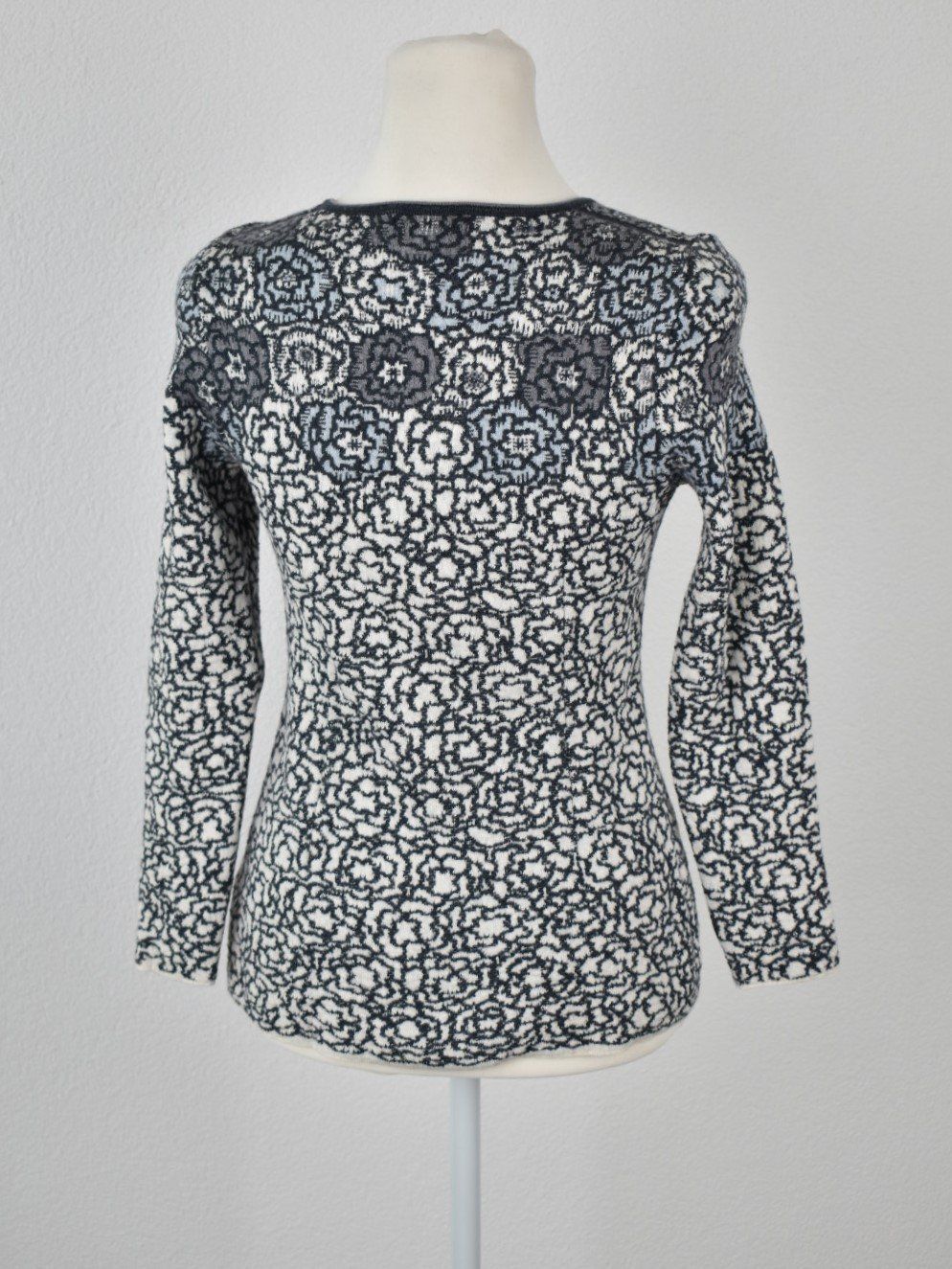 Oleana Strickjacke Gr.XS Merino & Seide