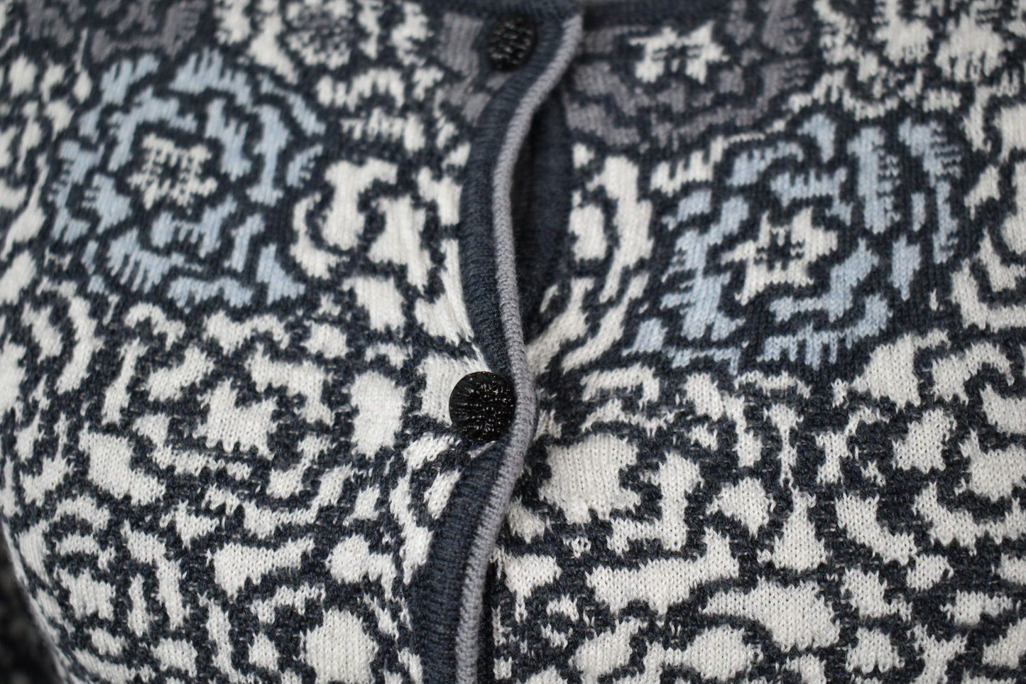 Oleana Strickjacke Gr.XS Merino & Seide