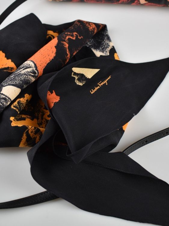 Salvatore Ferragamo Viva Mini Crossbody Tasche mit Tuch - 2ND STORY