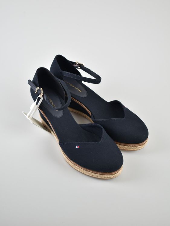 Tommy Hilfiger Basic Closed Toe Mid Wedge Espadrilles, Gr.42, neu - Sandalen - 2ND STORY