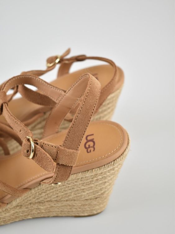 UGG Cressida Sandalen, neuwertig, Gr.39.5 - Sandalen - 2ND STORY