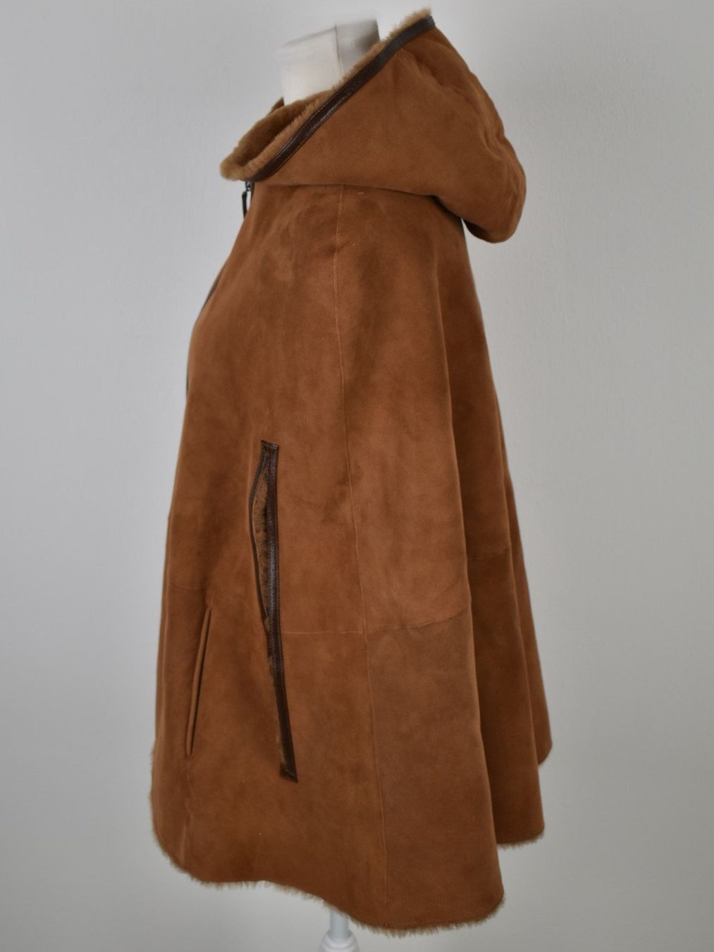 Ventcouvert Lammfell Poncho Gr.38