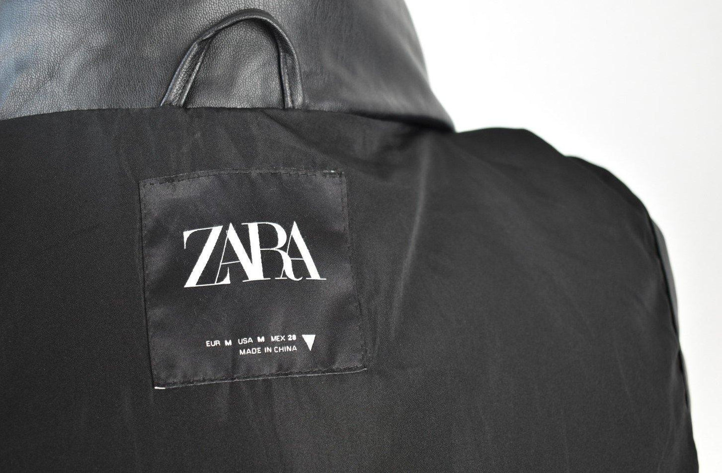 Zara Puffer Weste Gr.M